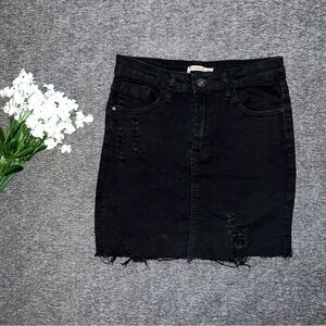 Stylish Black Denim Skirt